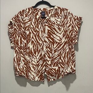 GAP Rust and Cream Zebra Print Button-Down Shirt